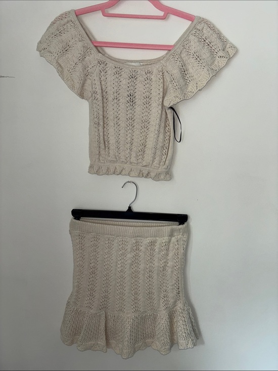 Freshman 1996 Dresses & Skirts - Freshman 1996 Cream Knit Off-Shoulder Crop Top & Matching Skirt Set